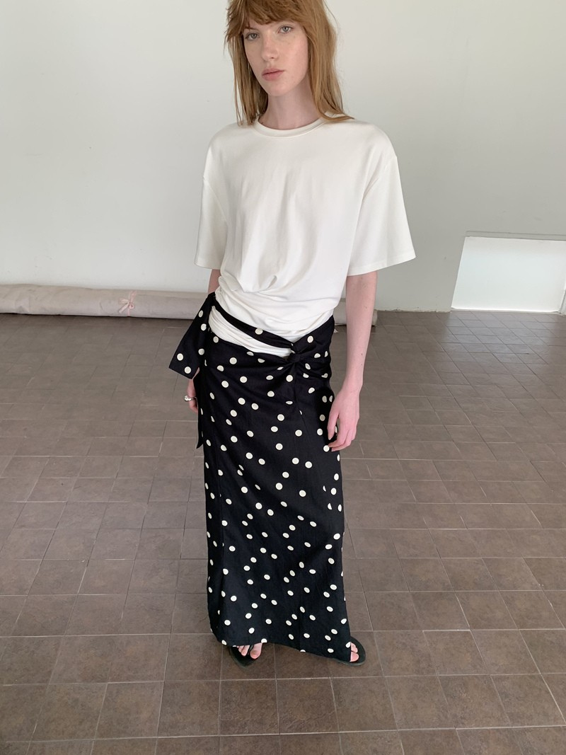 dot long skirt