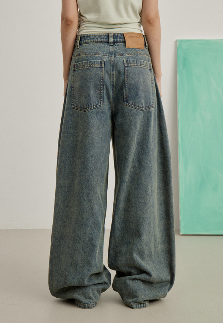 loose wide pants
