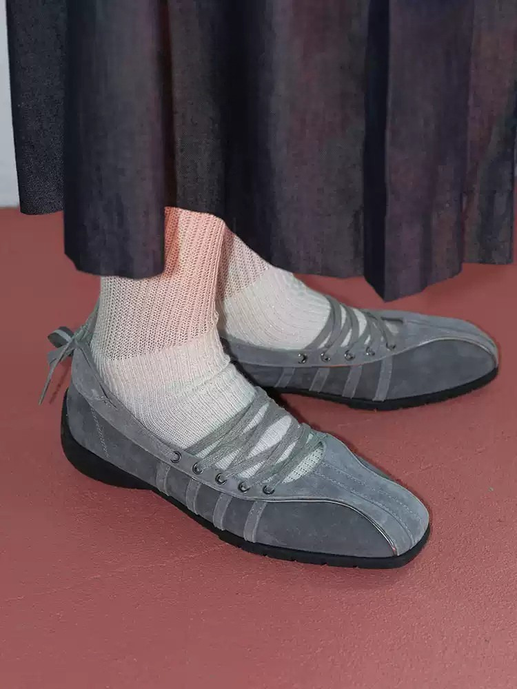 lace-up flats