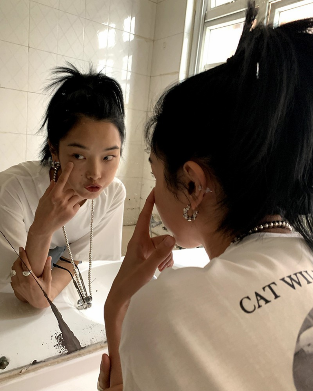 minimal cat tee