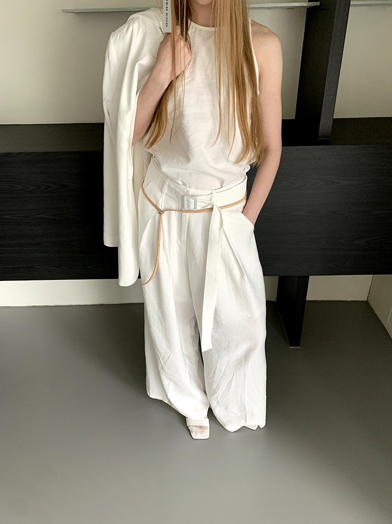lightweight white suit set  -  jacket-pants-tank top