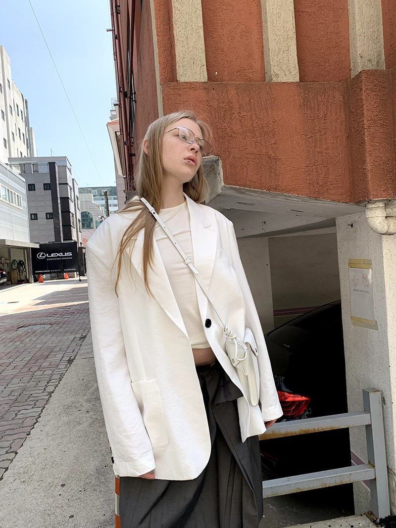 lightweight white suit set  -  jacket-pants-tank top