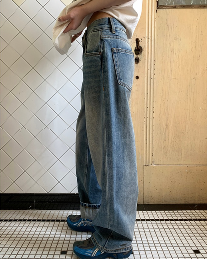 Retro Wash Low-Rise Jeans　