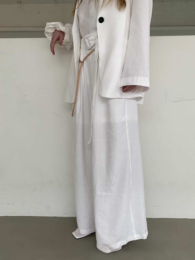 lightweight white suit set  -  jacket-pants-tank top