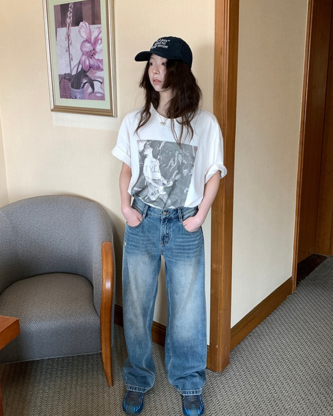 Retro Wash Low-Rise Jeans　