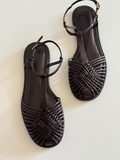 round-toe sandals