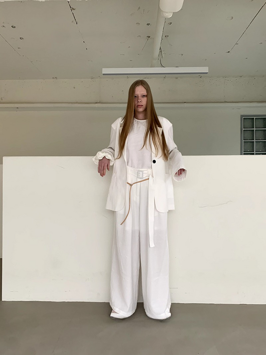 lightweight white suit set  -  jacket-pants-tank top