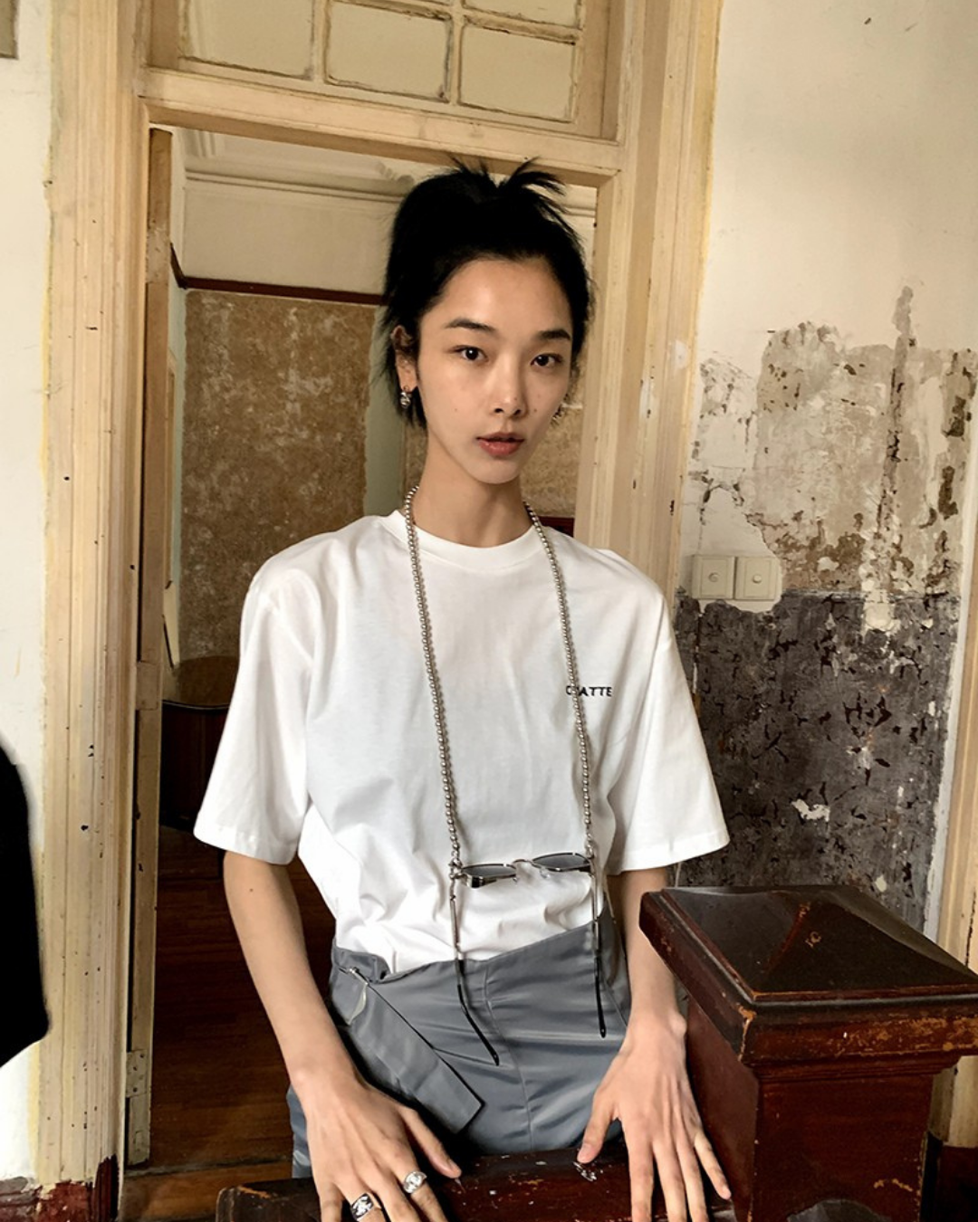 minimal cat tee