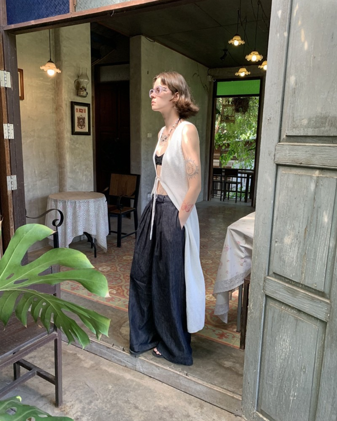 Lace-Up Sleeve Knit Vest Cardigan