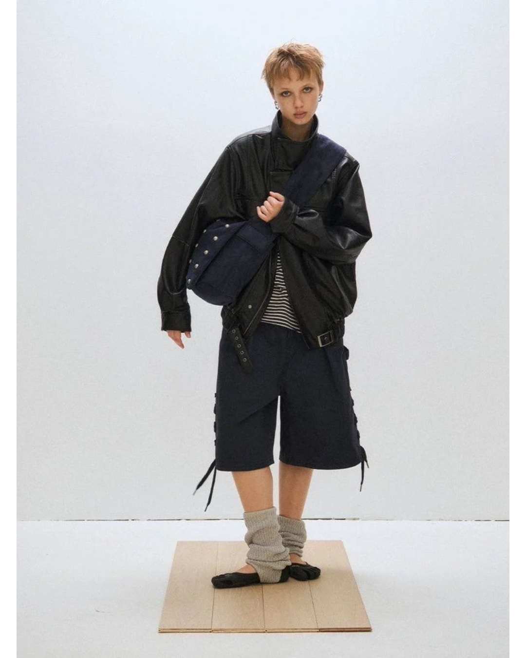 Wide Shoulder Strap Bag