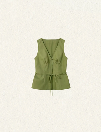 sleeveless top