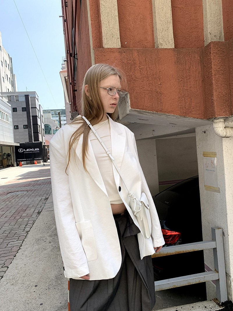 lightweight white suit set  -  jacket-pants-tank top