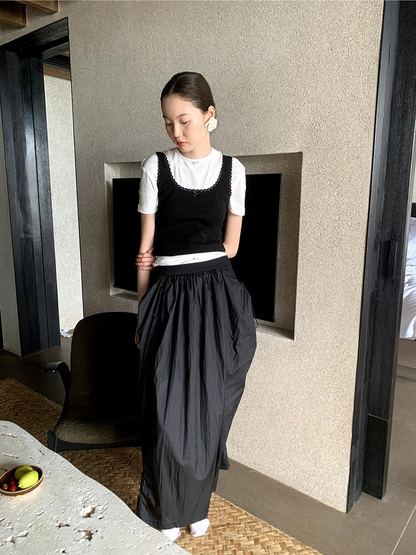 low-rise skirt